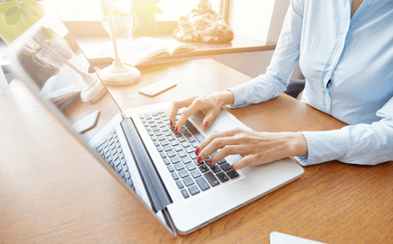 影響對(duì)輥制砂機(jī)出砂粒形的因素有哪些 影響對(duì)輥制砂機(jī)出砂粒形的因素有哪些